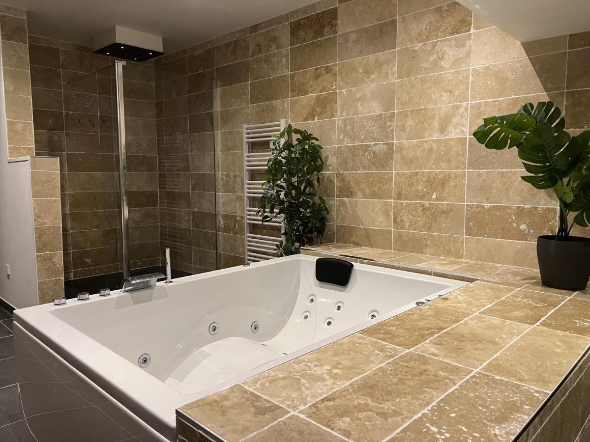Appart Spa Privatif Laon Appartement Buitenkant foto